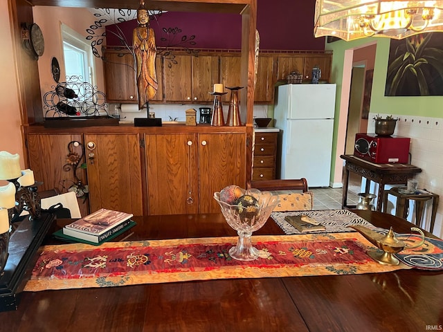 504 S Stratton Way, Decatur, IN 46733 - dining area with a chandelier