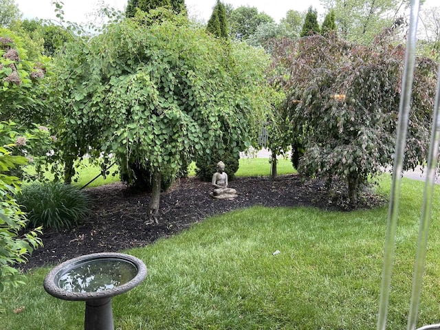 504 S Stratton Way, Decatur, IN 46733 - view of grassy yard