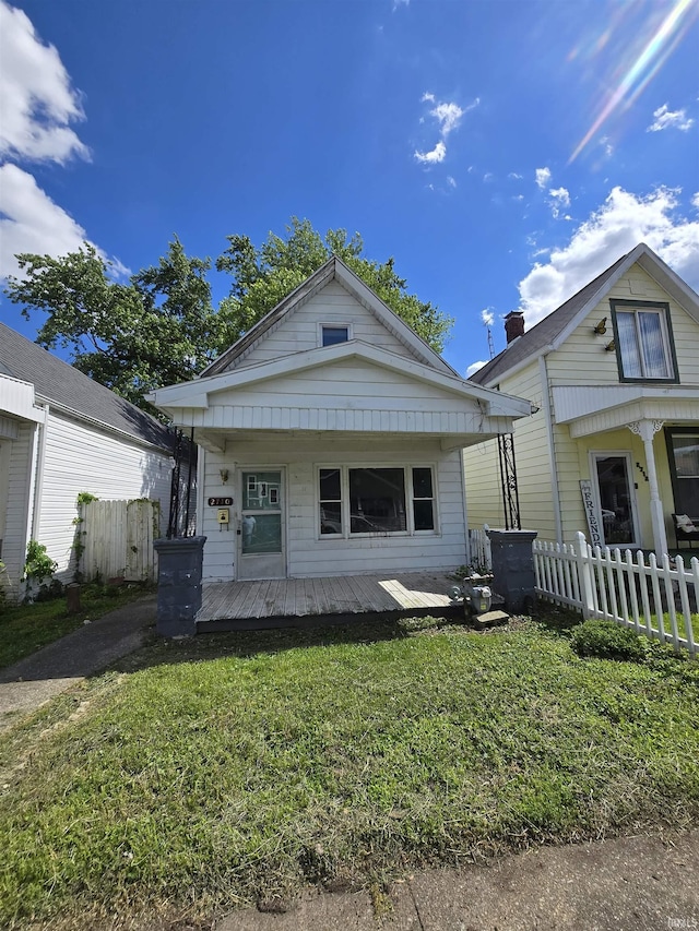 2710 W Virginia St, Evansville, IN 47712 - view of front of house featuring a porch