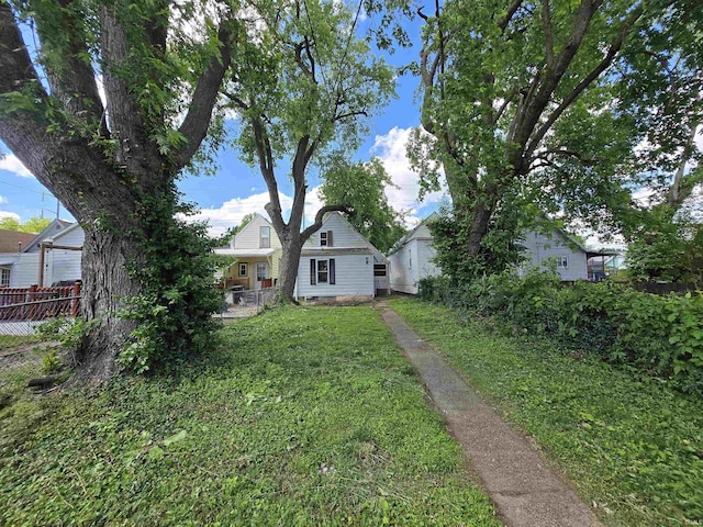 2710 W Virginia St, Evansville, IN 47712 - view of yard