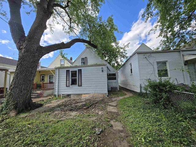 2710 W Virginia St, Evansville, IN 47712 - view of rear view of property