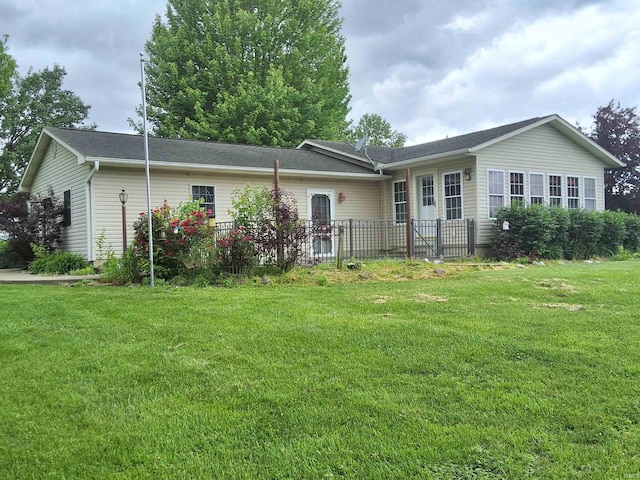 5454 Ski Dr, Loogootee, IN 47553 - view of front of home with a front lawn