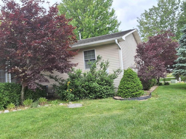5454 Ski Dr, Loogootee, IN 47553 - view of side of home featuring a yard