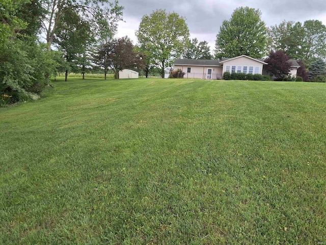 5454 Ski Dr, Loogootee, IN 47553 - view of grassy yard
