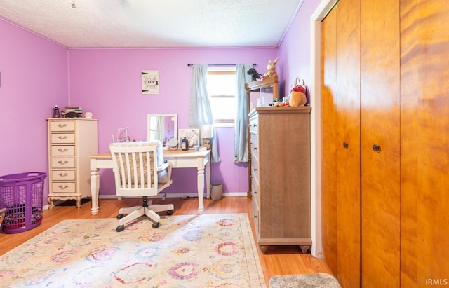 3907 N Caldwell Rd, Paragon, IN 46166 - home office featuring a textured ceiling and light wood-style floors