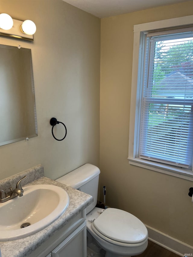 1016 Shore Dr, Fort Wayne, IN 46805 - bathroom featuring vanity and toilet