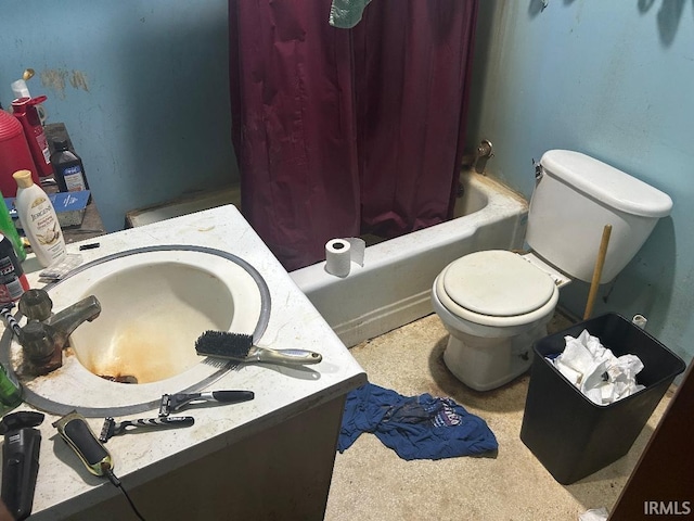 2216 N Philips St, Kokomo, IN 46901 - bathroom with toilet, shower / bath combo with shower curtain, and vanity