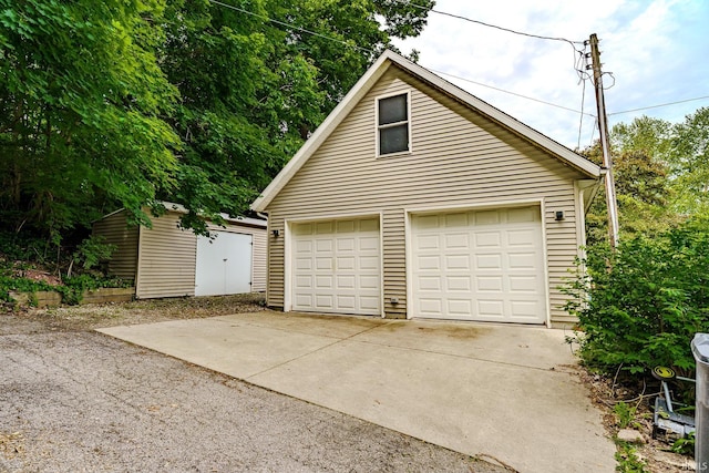 413 Lingle Ave, Lafayette, IN 47901 - view of detached garage