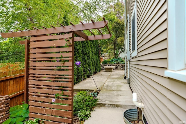 413 Lingle Ave, Lafayette, IN 47901 - view of patio / terrace
