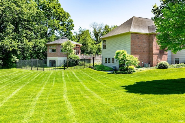 136 Tulip Cir, Bremen, IN 46506 - view of yard featuring central AC