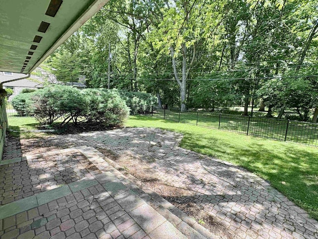 141 Indian Rock Dr, West Lafayette, IN 47906 - view of patio