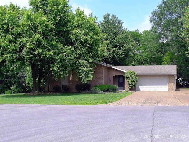 7716 Huckleberry Ln, Evansville, IN 47712 - view of front facade featuring concrete driveway, brick siding, a garage, and a front lawn