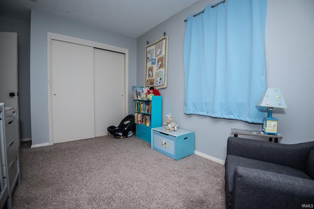 1416 State St, Vincennes, IN 47591 - living area featuring carpet flooring and baseboards