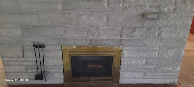 1202 N Sheridan Rd, Marion, IN 46952 - detailed view of a brick fireplace