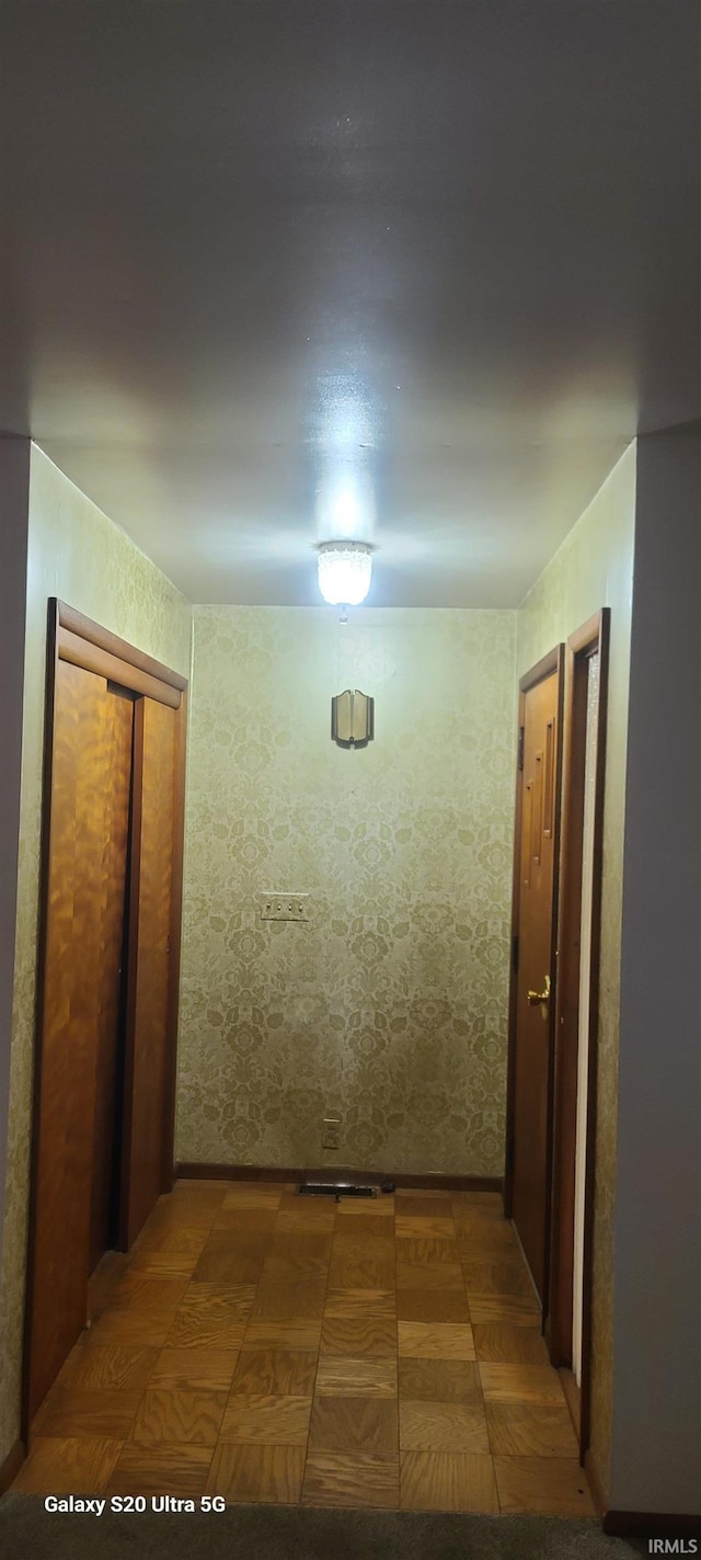 1202 N Sheridan Rd, Marion, IN 46952 - view of corridor