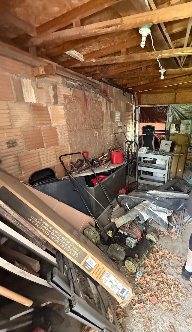11 Water St, Huntington, IN 46750 - view of garage
