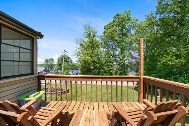 3705 E Forest Glen Ave, Leesburg, IN 46538 - wooden terrace with a yard