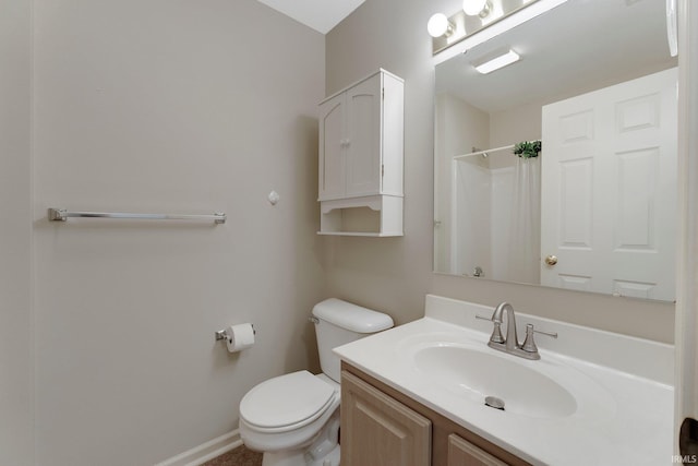 5248 Coventry Ln, Fort Wayne, IN 46804 - bathroom with vanity, toilet, a shower with curtain, and baseboards