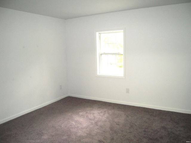 25123 Snyder St, Elkhart, IN 46514 - carpeted spare room featuring baseboards