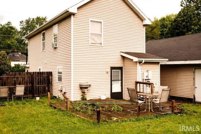 2447 S Meridian St, Marion, IN 46953 - view of rear view of house