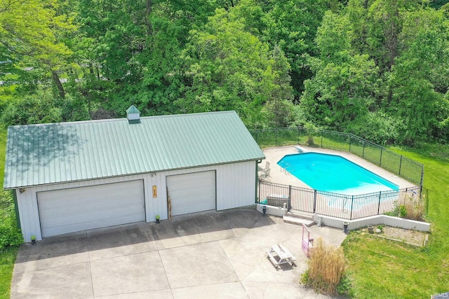 59483 Clover Rd, Mishawaka, IN 46544 - view of pool with an outdoor structure