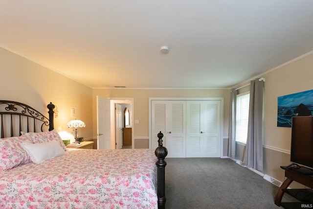 4000 E Stonegate Dr, Bloomington, IN 47401 - bedroom featuring ornamental molding, a closet, carpet, and baseboards