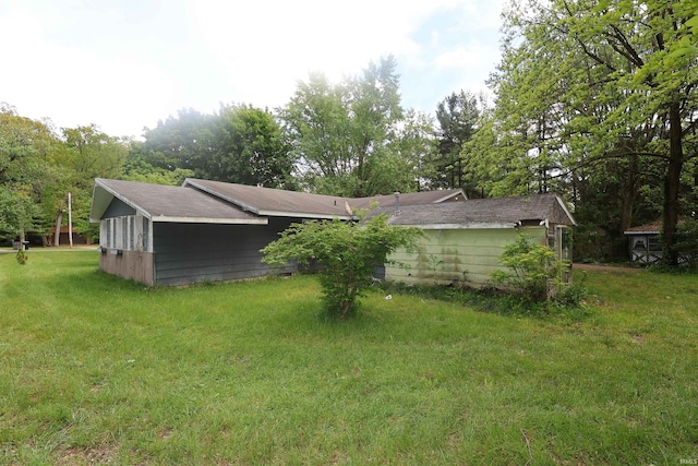 56825 Elmer Ave, South Bend, IN 46619 - view of grassy yard