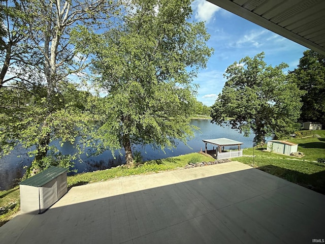 2124 Lakeview Dr, Washington, IN 47501 - view of patio / terrace featuring a water view