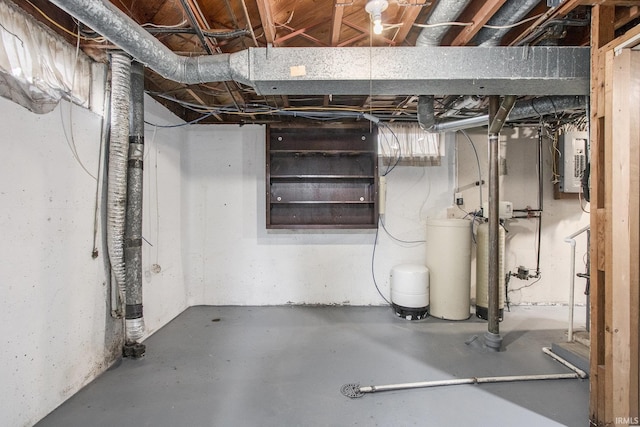 718 W 8th St, Mishawaka, IN 46544 - unfinished basement featuring a water softener