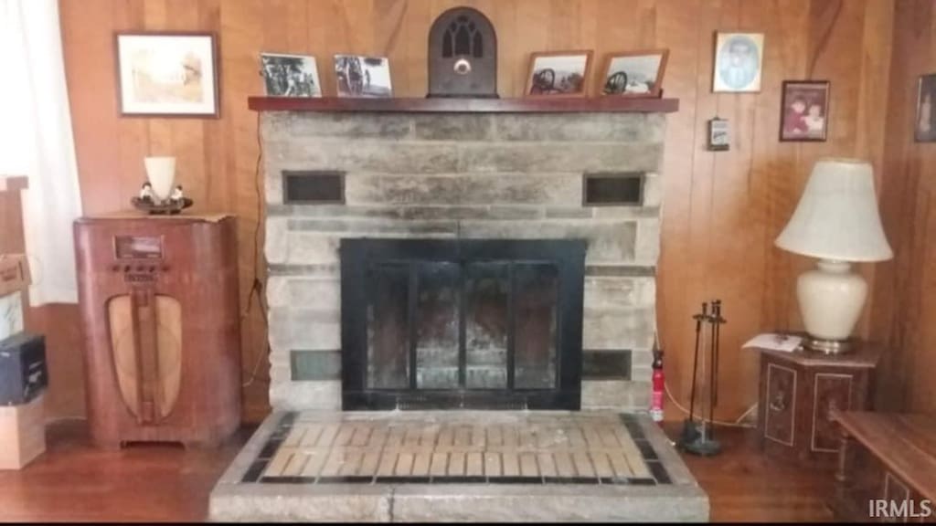 9331 W 310 N, Delphi, IN 46923 - detailed view of a fireplace and wooden walls