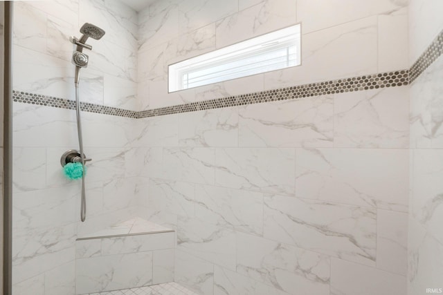 13909 Stone Table Blvd, Fort Wayne, IN 46845 - bathroom featuring a tile shower