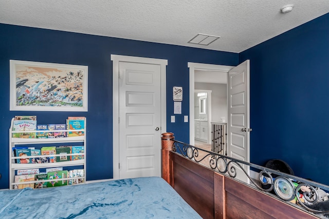13606 Paperbark Trl, Fort Wayne, IN 46814 - bedroom featuring a textured ceiling