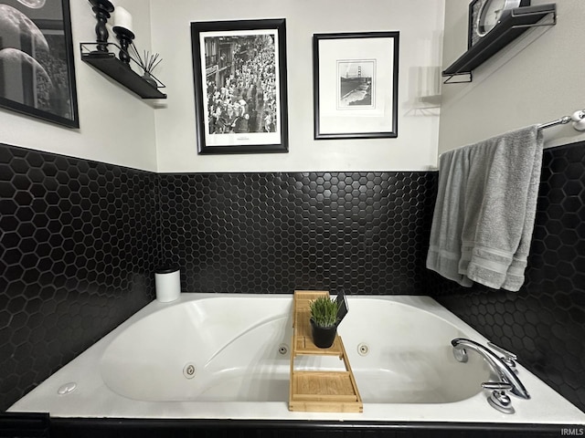212 Alexandria Dr, Newburgh, IN 47630 - full bath with a jetted tub