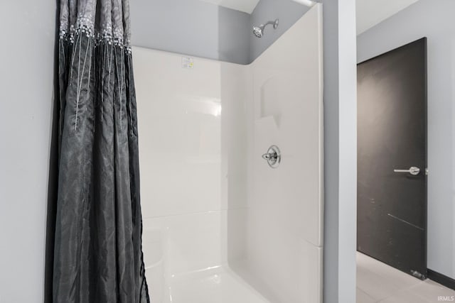 9531 Ledge Wood Ct, Fort Wayne, IN 46804 - full bathroom featuring a shower with curtain and tile patterned floors