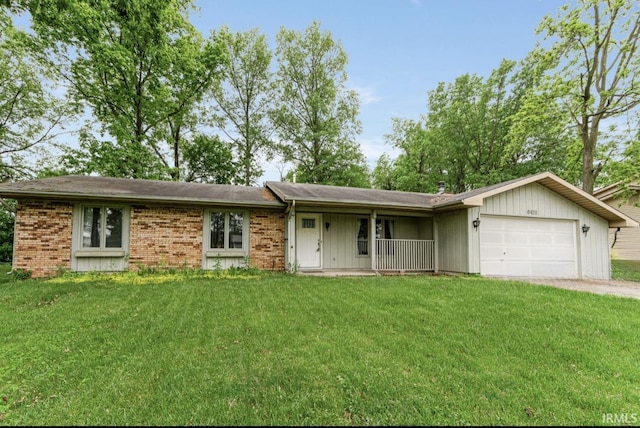 6420 Londonderry Ln, Fort Wayne, IN 46835 - ranch-style home with a garage, a front yard, and a porch