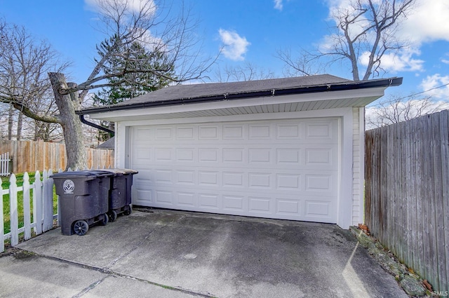 1920 Kenwood Ave, Fort Wayne, IN 46805 - view of detached garage