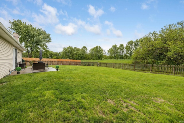 6008 Hinsdale Ln, Fort Wayne, IN 46835 - view of yard featuring a patio area and central AC