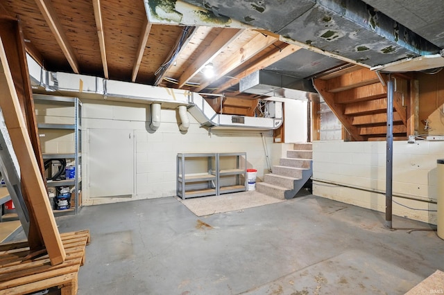 2882 E Hickory Ln, Columbia City, IN 46725 - unfinished below grade area featuring stairway