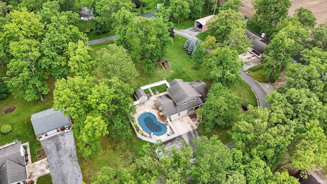 2882 E Hickory Ln, Columbia City, IN 46725 - aerial view of a pool area
