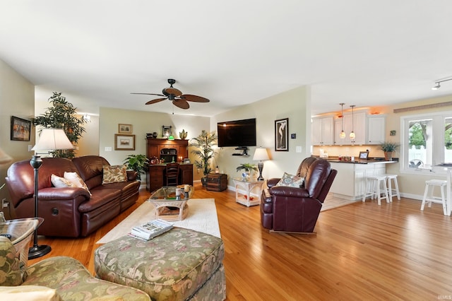 1407 Bluebird Dr, Warsaw, IN 46580