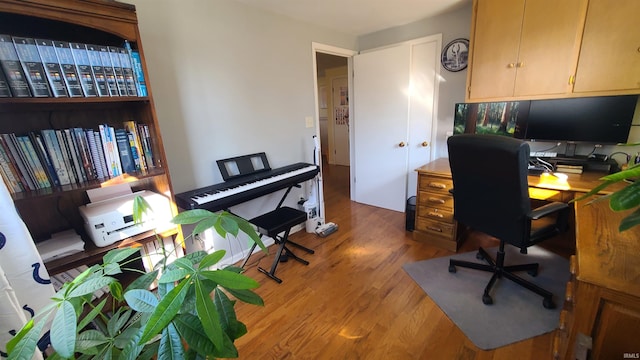6403 Old Trail Rd, Fort Wayne, IN 46809 - office space with wood finished floors