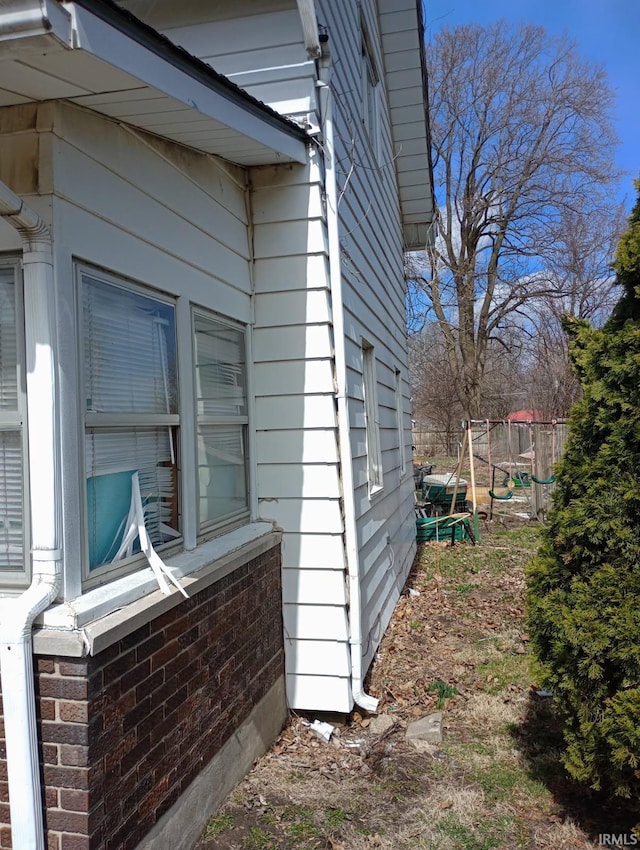 316 E Walnut St, Argos, IN 46501 - view of side of property