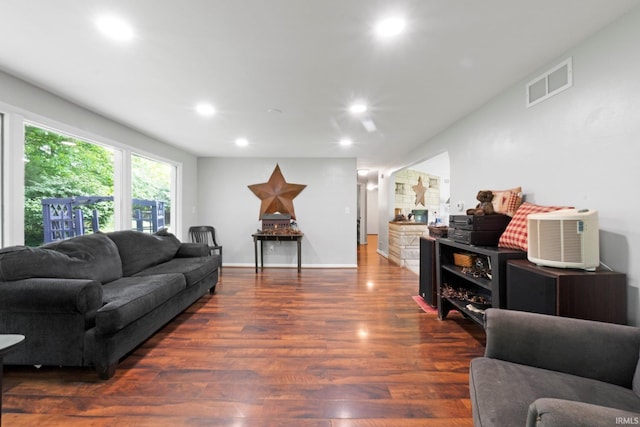 10317 Bass Rd, Fort Wayne, IN 46818 - living room featuring recessed lighting, wood finished floors, and baseboards