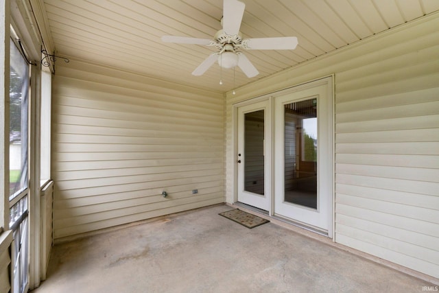 2223 Old Auburn Cv, Fort Wayne, IN 46845 - unfurnished sunroom featuring ceiling fan