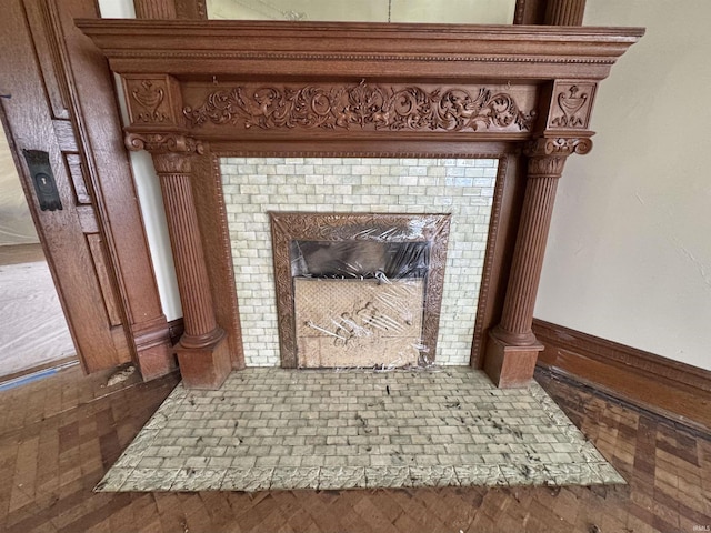 806 E Market St, Logansport, IN 46947 - detailed view of a tiled fireplace