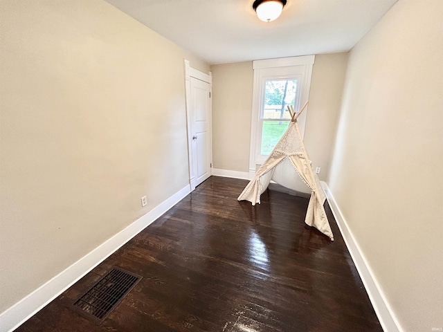 604 W Franklin St, Colfax, IN 46035 - unfurnished room with baseboards and wood finished floors