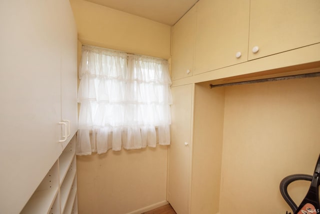 1301 E 4th St, Fowler, IN 47944 - view of closet