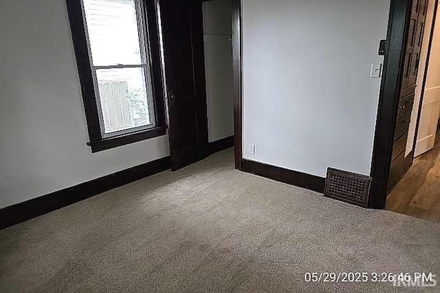 121 Altgeld St, South Bend, IN 46614 - empty room with baseboards and carpet