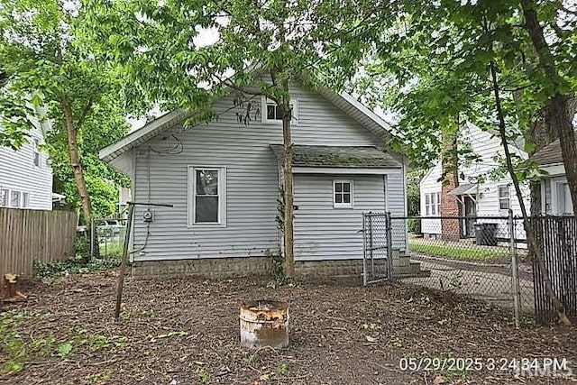 121 Altgeld St, South Bend, IN 46614 - view of back of property