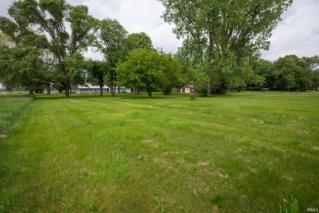 8147 15th Rd, Argos, IN 46501 - view of grassy yard
